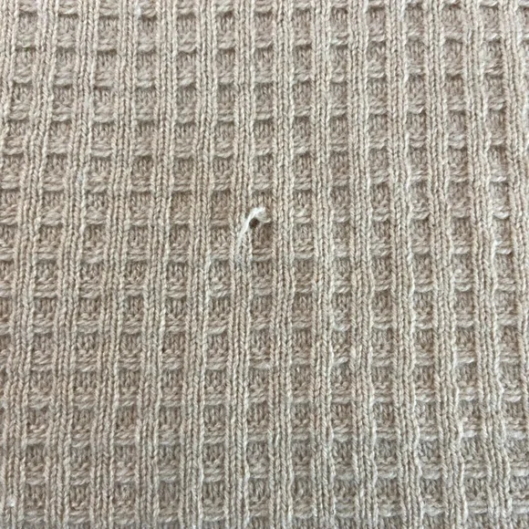 Everlane Cashmere Sweater Waffle Weave 2 Buttons Size Large - Picture 4 of 10